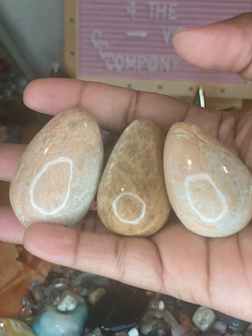 Peach Moonstone egg